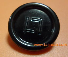 石獅服裝輔料供應新篇章 尚品匯紐扣與撞釘，美觀大方引領潮流